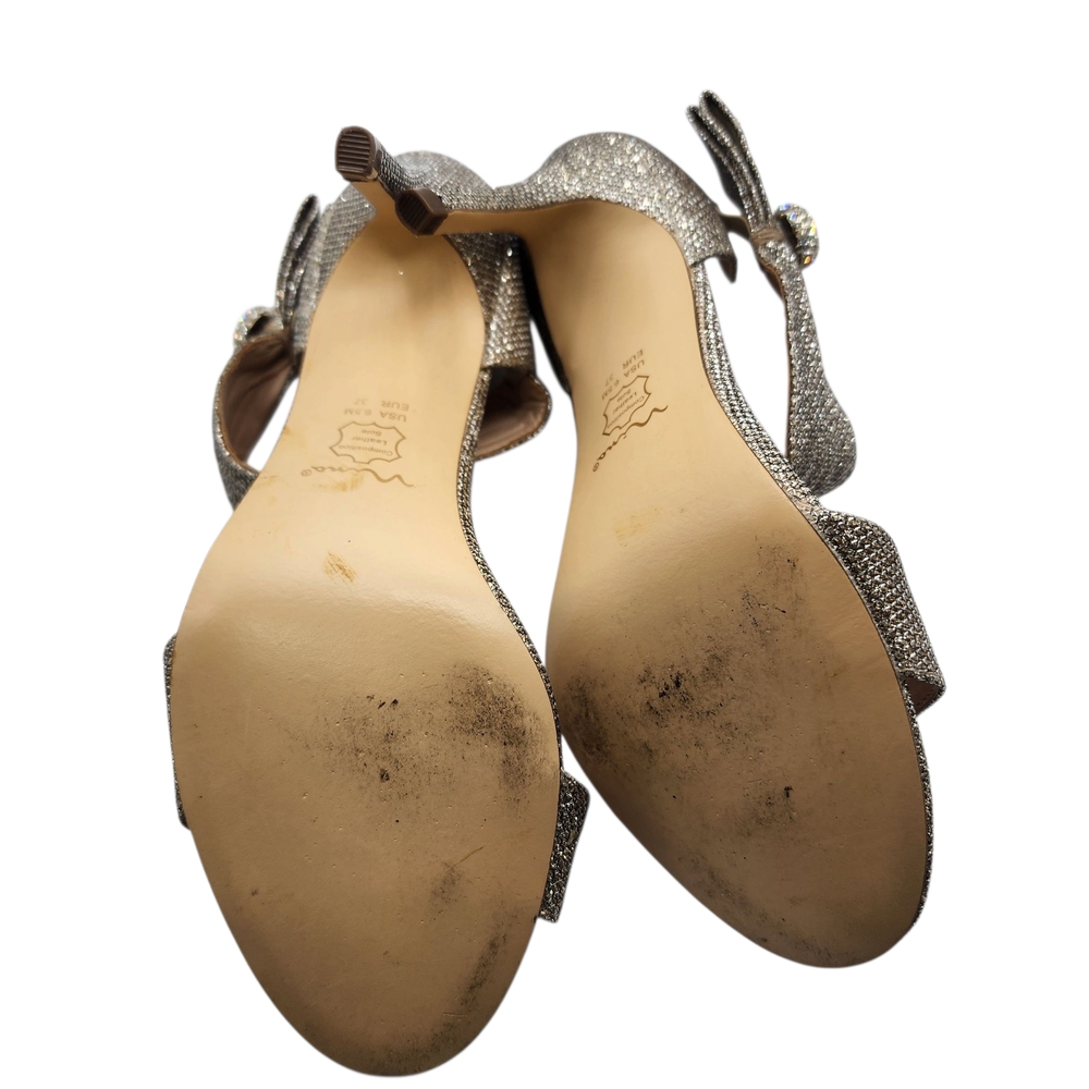 Nina Sparkling Gold Heels with Bow‎ Size 6.5 - Picture 9 of 12